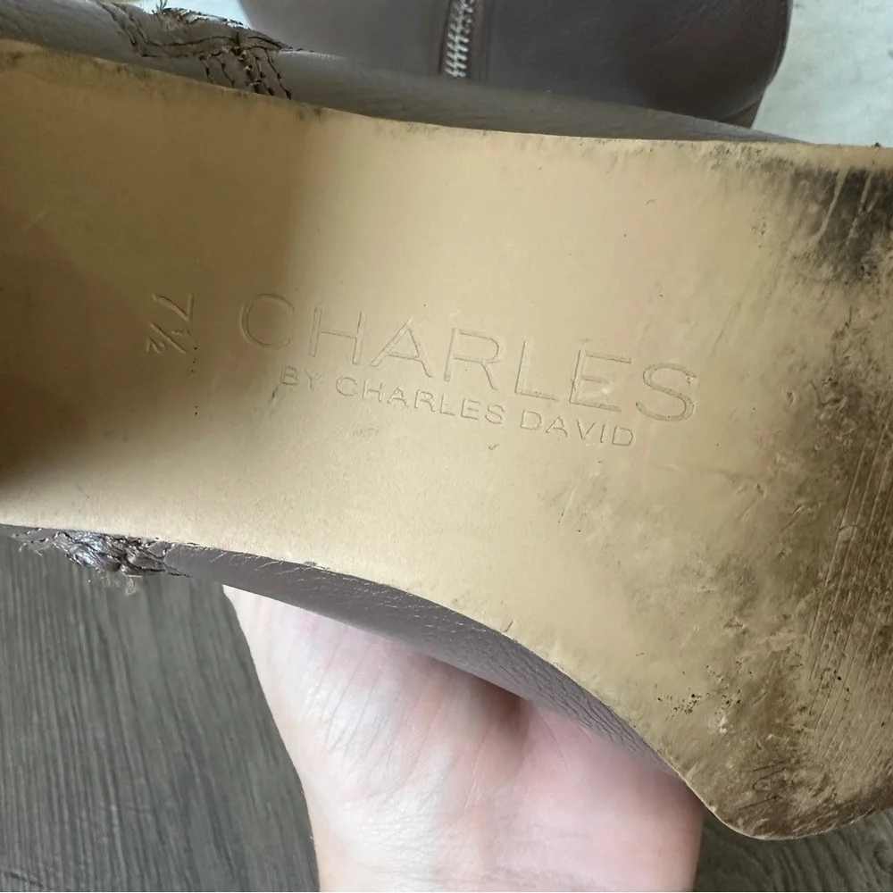 Charles David pebbled leather boots Brown Gray block Heel shoes size 7.5